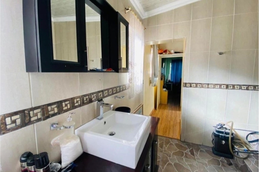 4 Bedroom Property for Sale in Vanderbijlpark SE 7 Gauteng