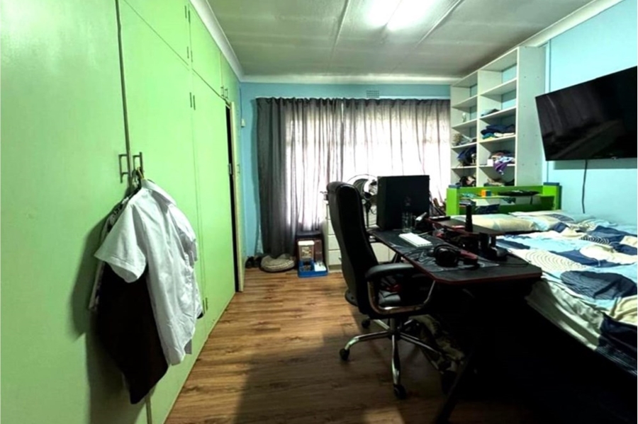 4 Bedroom Property for Sale in Vanderbijlpark SE 7 Gauteng