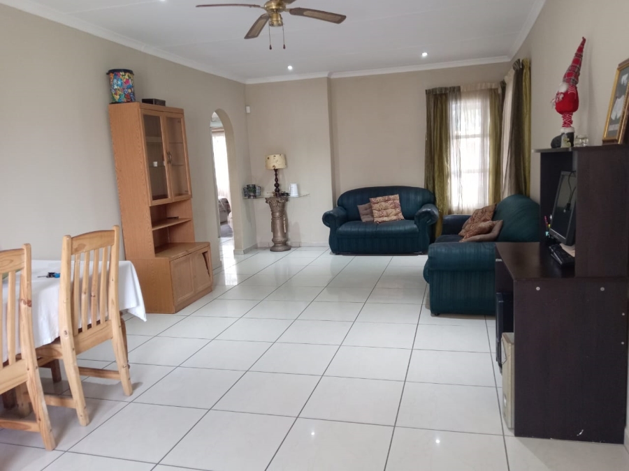 3 Bedroom Property for Sale in Terenure Gauteng