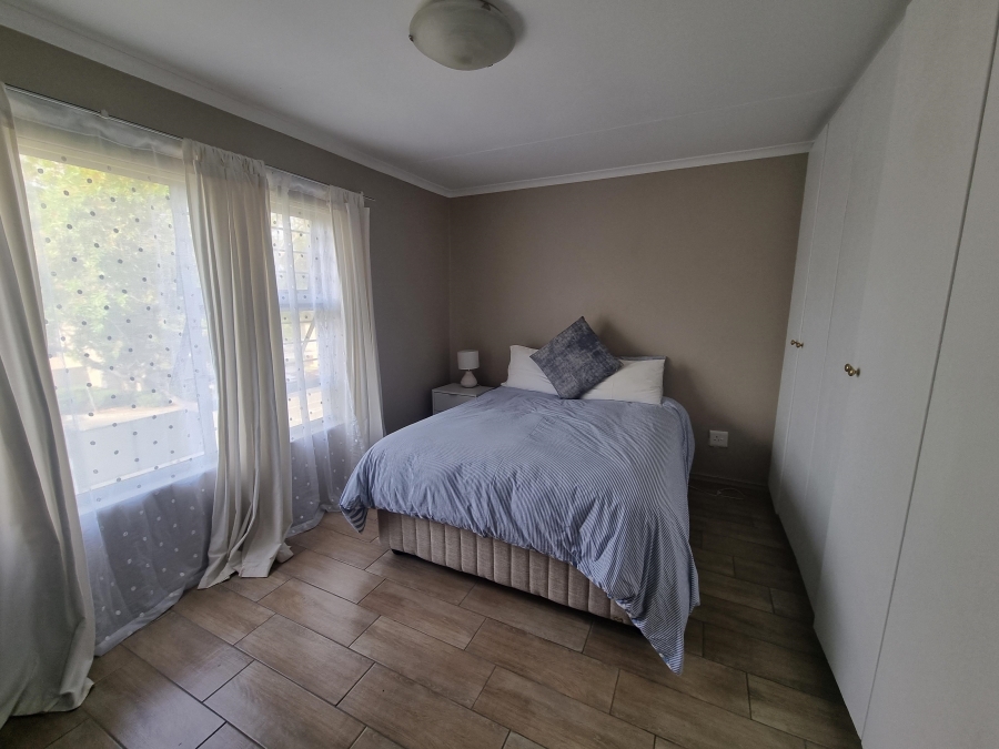 To Let 2 Bedroom Property for Rent in Leeuwenhof Estate Gauteng