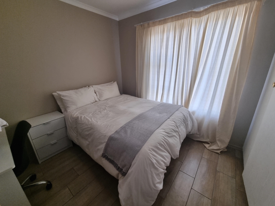 To Let 2 Bedroom Property for Rent in Leeuwenhof Estate Gauteng