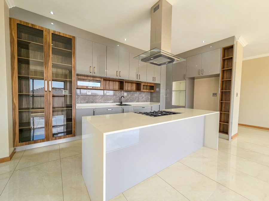 4 Bedroom Property for Sale in Eldoraigne Gauteng