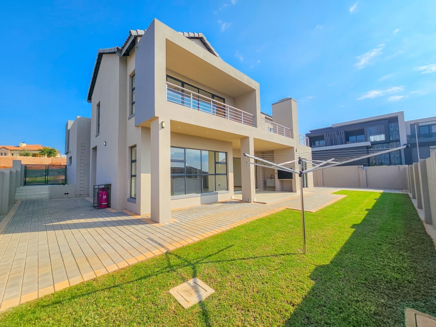 4 Bedroom Property for Sale in Eldoraigne Gauteng