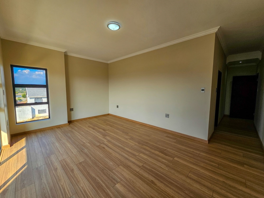 4 Bedroom Property for Sale in Eldoraigne Gauteng