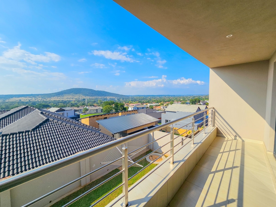 4 Bedroom Property for Sale in Eldoraigne Gauteng