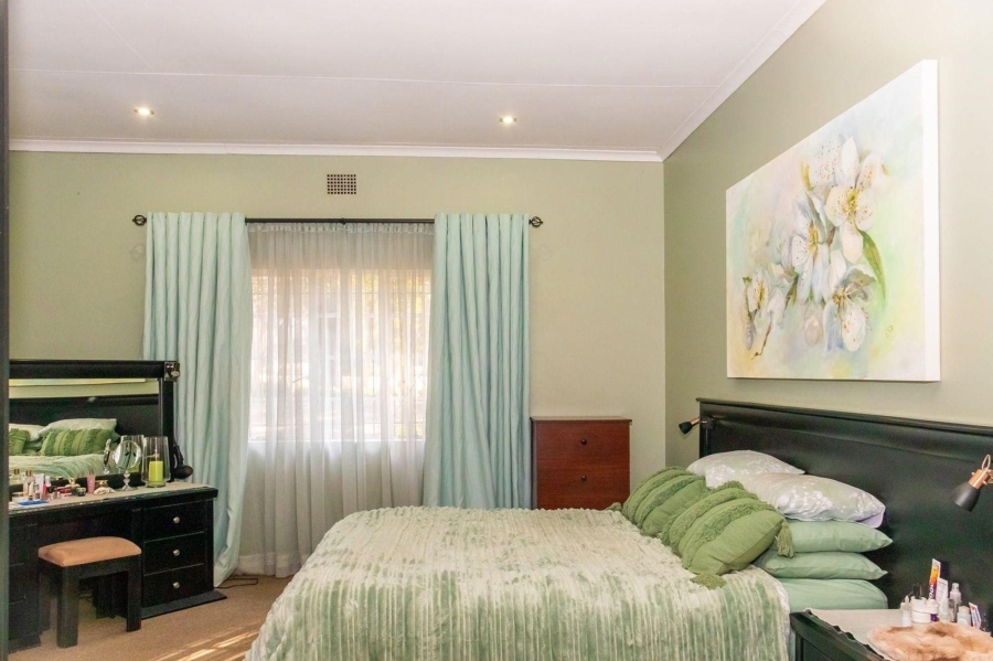 8 Bedroom Property for Sale in Gerardsville Gauteng