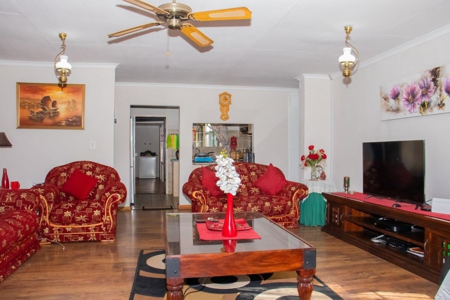 8 Bedroom Property for Sale in Gerardsville Gauteng
