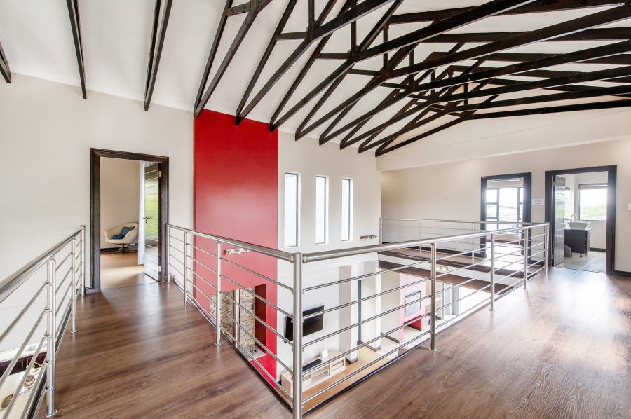 5 Bedroom Property for Sale in Copperleaf Estate Gauteng