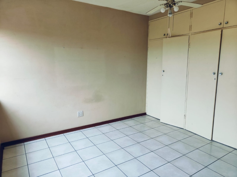 2 Bedroom Property for Sale in Risiville Gauteng