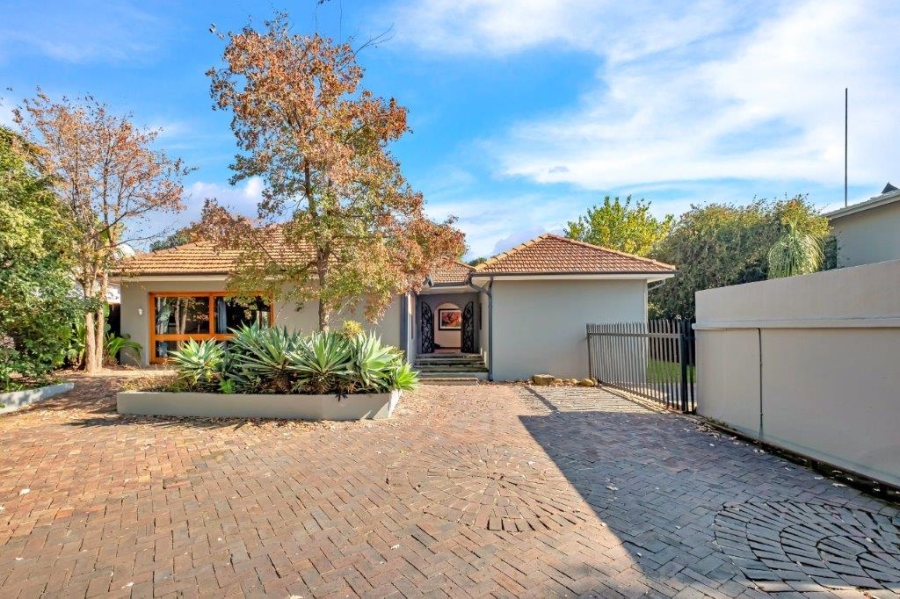 3 Bedroom Property for Sale in Linden Gauteng