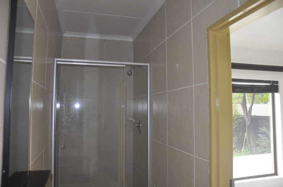 2 Bedroom Property for Sale in Noordwyk Gauteng