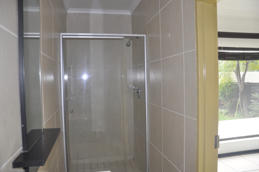 2 Bedroom Property for Sale in Noordwyk Gauteng