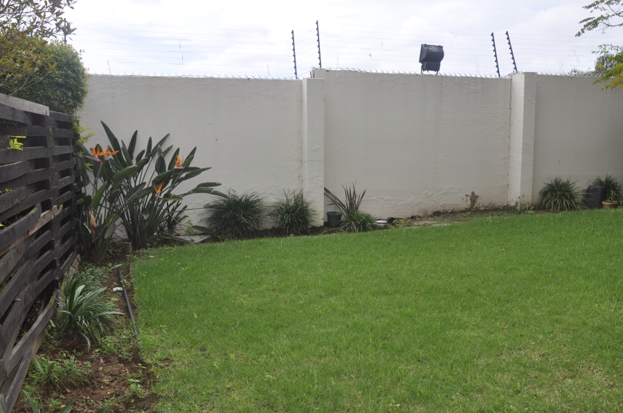 2 Bedroom Property for Sale in Noordwyk Gauteng