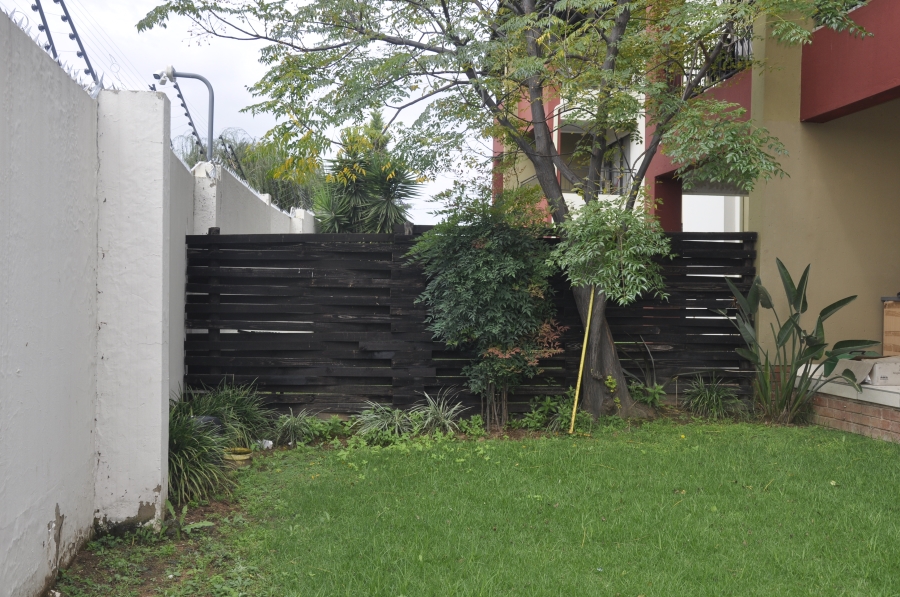 2 Bedroom Property for Sale in Noordwyk Gauteng