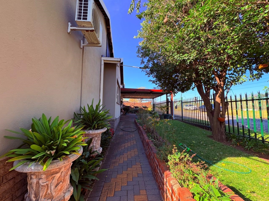4 Bedroom Property for Sale in Dalpark Proper Gauteng