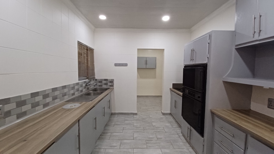 3 Bedroom Property for Sale in Vanderbijlpark SE 2 Gauteng