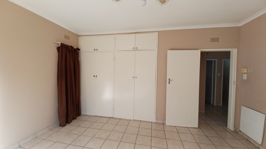 3 Bedroom Property for Sale in Vanderbijlpark SE 2 Gauteng