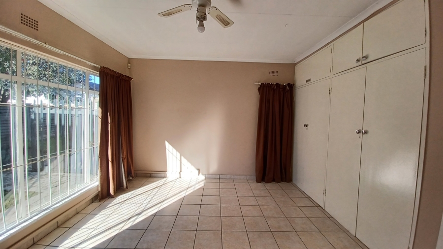 3 Bedroom Property for Sale in Vanderbijlpark SE 2 Gauteng