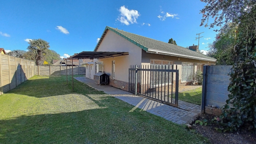 3 Bedroom Property for Sale in Vanderbijlpark SE 2 Gauteng