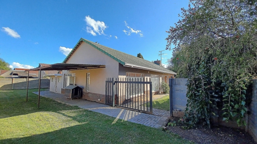 3 Bedroom Property for Sale in Vanderbijlpark SE 2 Gauteng