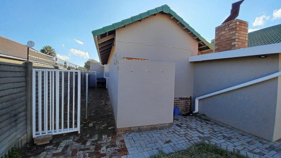 3 Bedroom Property for Sale in Vanderbijlpark SE 2 Gauteng