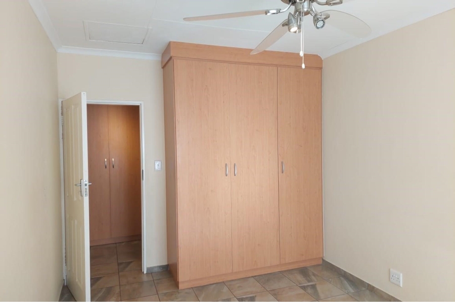 To Let 1 Bedroom Property for Rent in Parkrand Gauteng