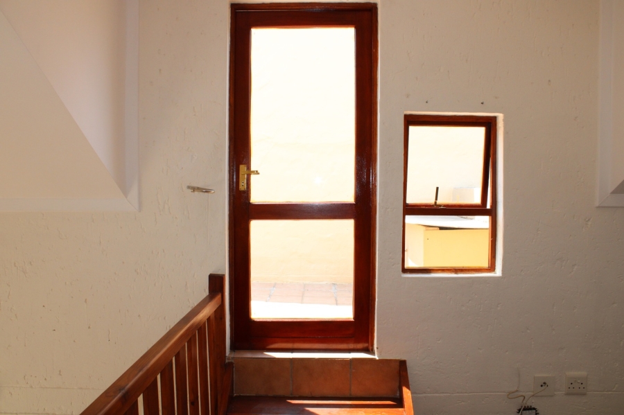 1 Bedroom Property for Sale in Lonehill Gauteng