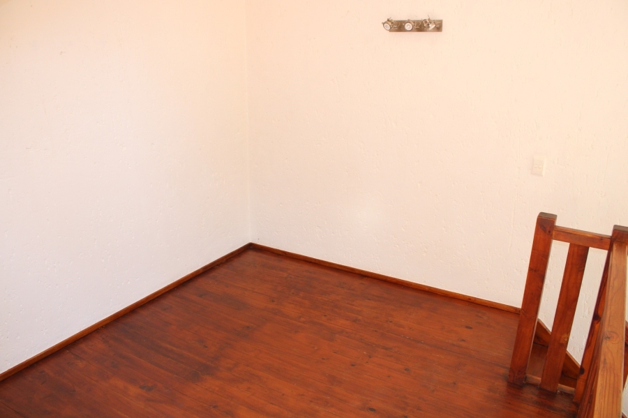 1 Bedroom Property for Sale in Lonehill Gauteng