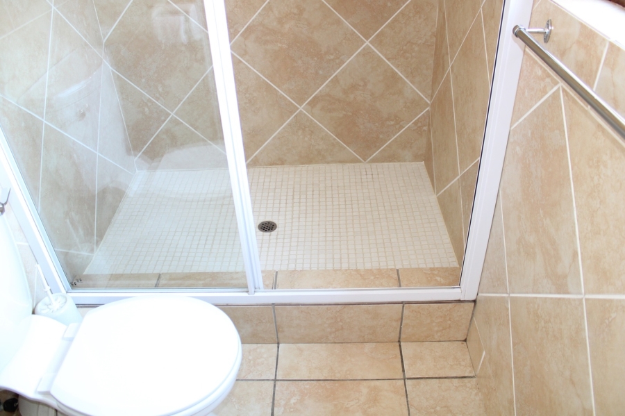 1 Bedroom Property for Sale in Lonehill Gauteng