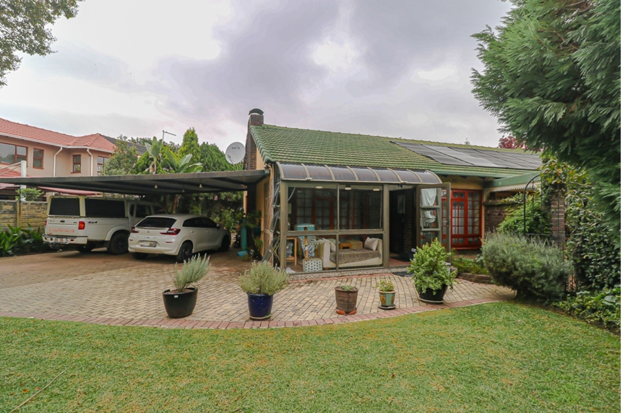 3 Bedroom Property for Sale in Farrarmere Gauteng