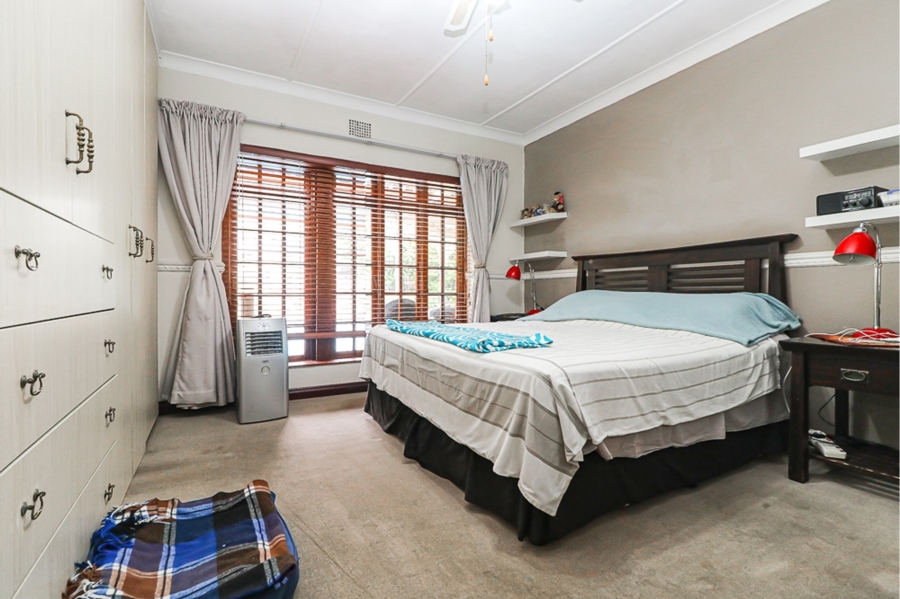 3 Bedroom Property for Sale in Farrarmere Gauteng