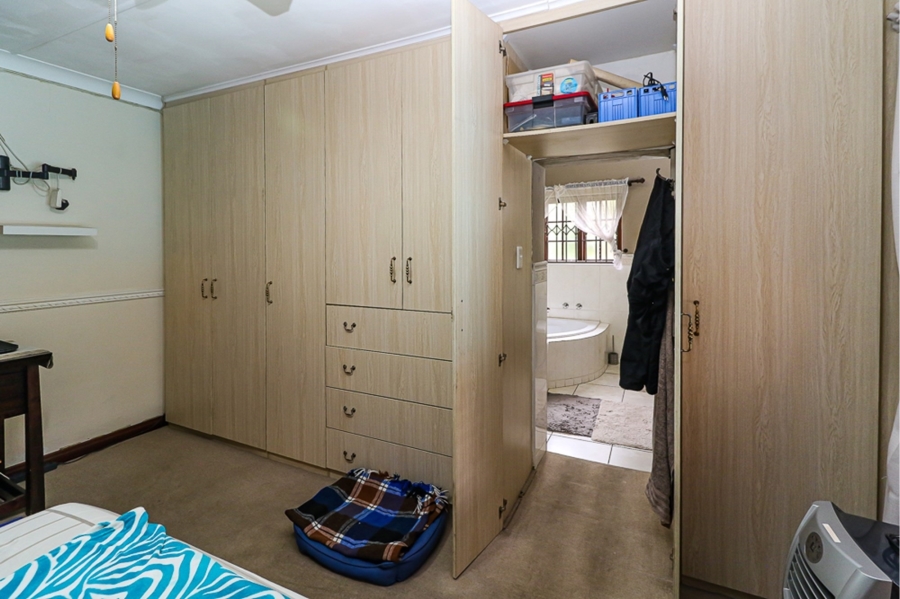 3 Bedroom Property for Sale in Farrarmere Gauteng