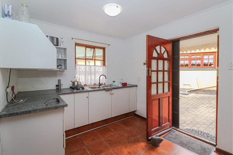 3 Bedroom Property for Sale in Farrarmere Gauteng