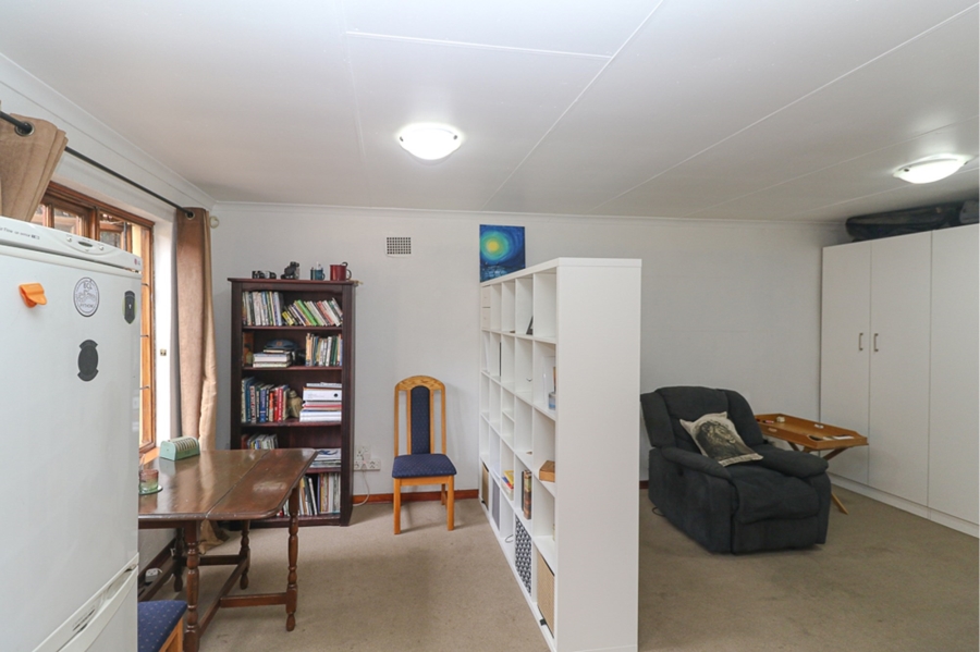 3 Bedroom Property for Sale in Farrarmere Gauteng