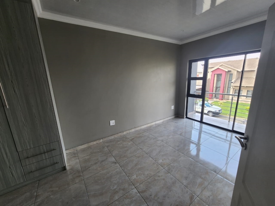 4 Bedroom Property for Sale in Zambezi Manor Lifestyle Estate Gauteng