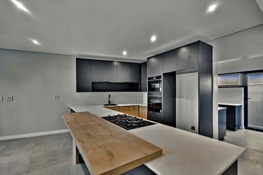 5 Bedroom Property for Sale in Fountainbrook Estate Gauteng