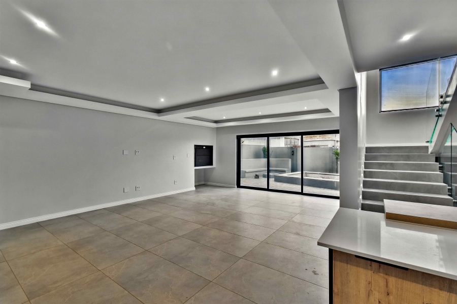 5 Bedroom Property for Sale in Fountainbrook Estate Gauteng