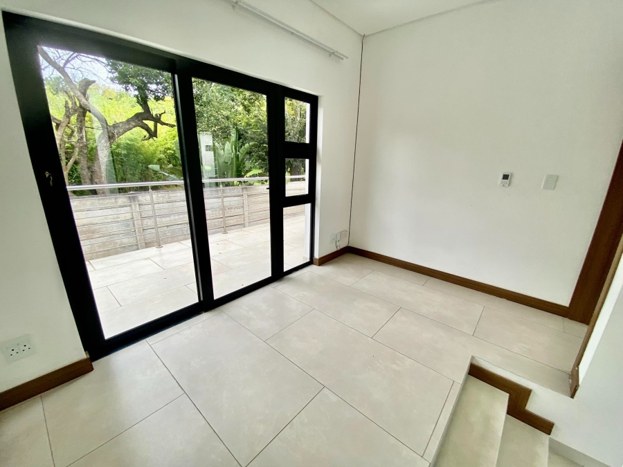 To Let 2 Bedroom Property for Rent in Sandown Gauteng