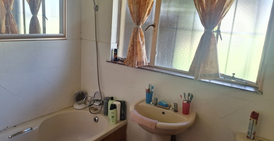 3 Bedroom Property for Sale in Mullerstuine Gauteng