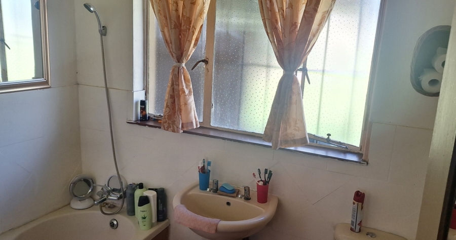 3 Bedroom Property for Sale in Mullerstuine Gauteng