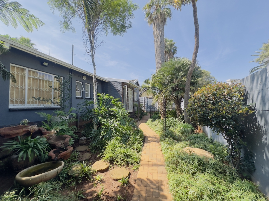 3 Bedroom Property for Sale in Verwoerdpark Gauteng