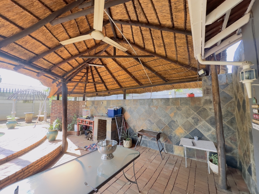 3 Bedroom Property for Sale in Verwoerdpark Gauteng