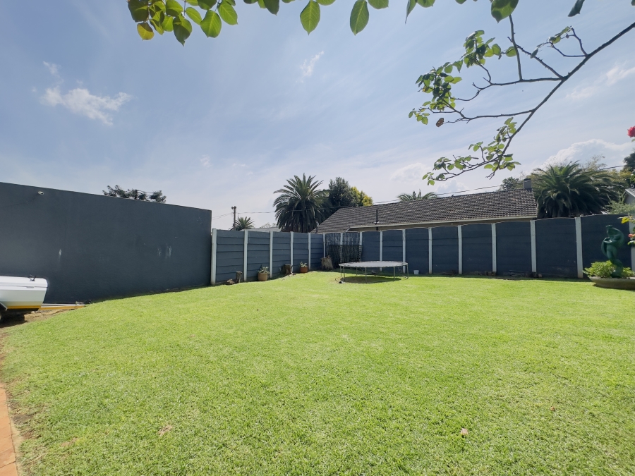 3 Bedroom Property for Sale in Verwoerdpark Gauteng