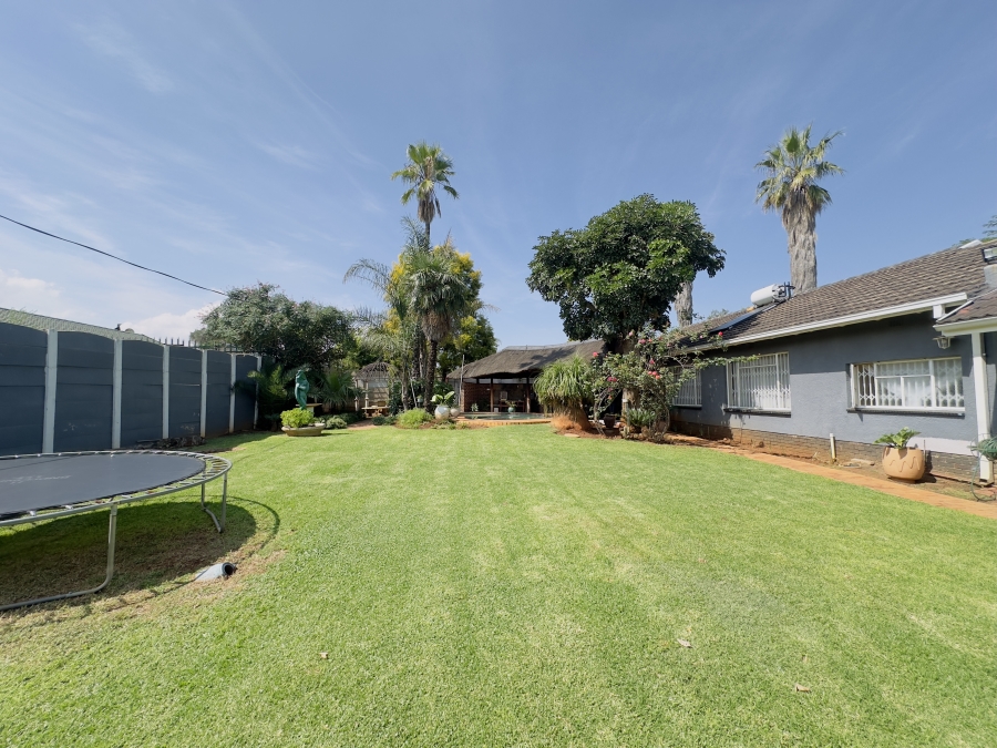 3 Bedroom Property for Sale in Verwoerdpark Gauteng