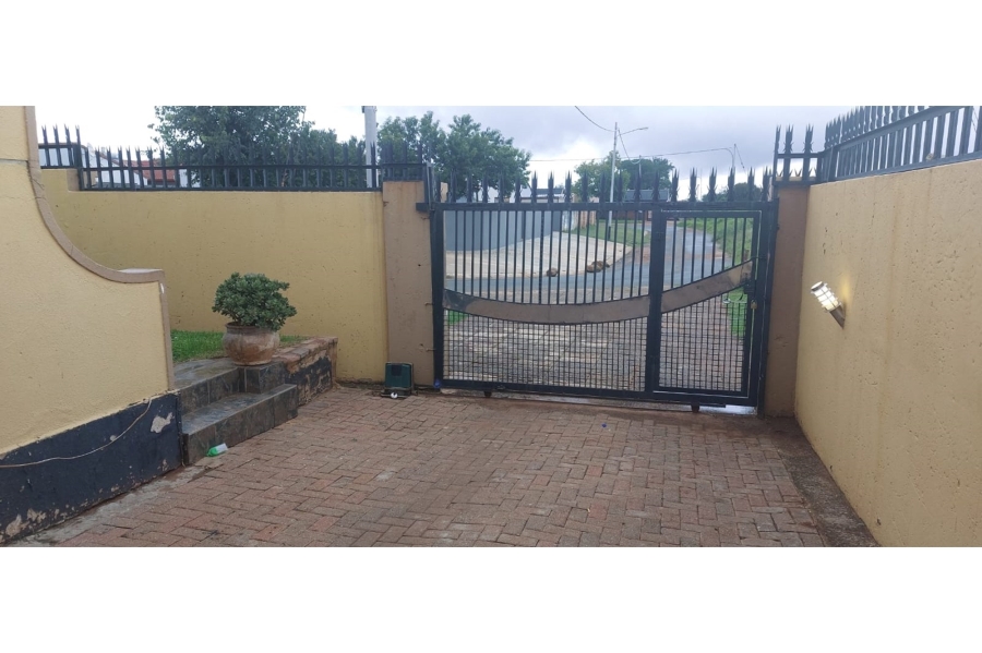 3 Bedroom Property for Sale in Ennerdale Gauteng