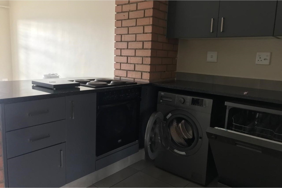 2 Bedroom Property for Sale in Vorna Valley Gauteng