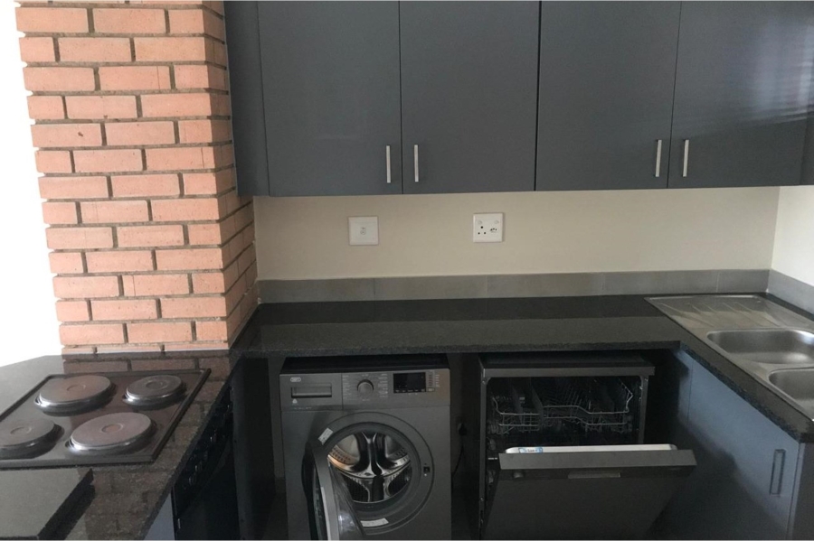 2 Bedroom Property for Sale in Vorna Valley Gauteng