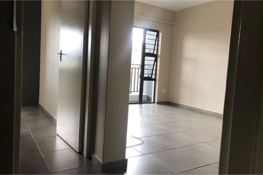 2 Bedroom Property for Sale in Vorna Valley Gauteng