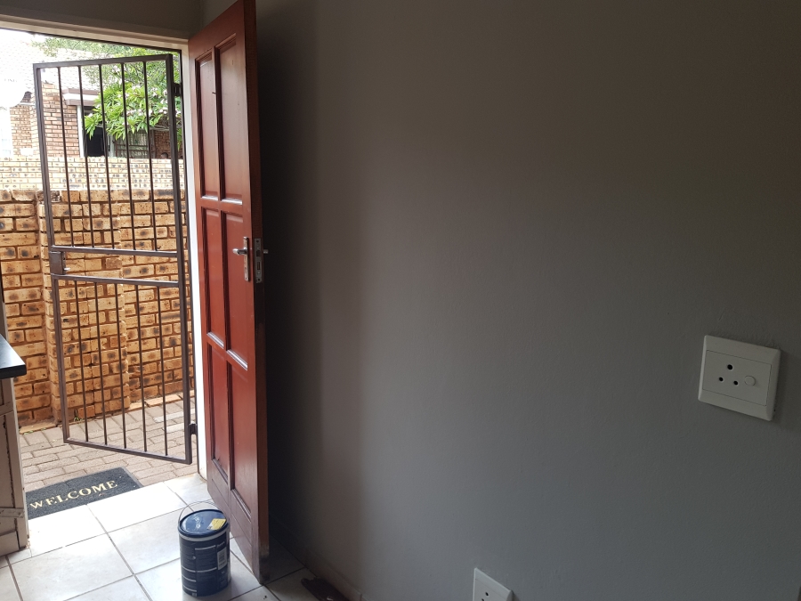2 Bedroom Property for Sale in Amandasig Gauteng