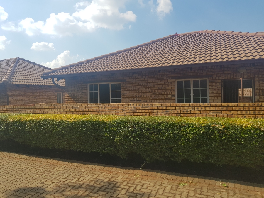 2 Bedroom Property for Sale in Amandasig Gauteng